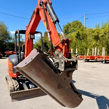 pelle kubota k008-3